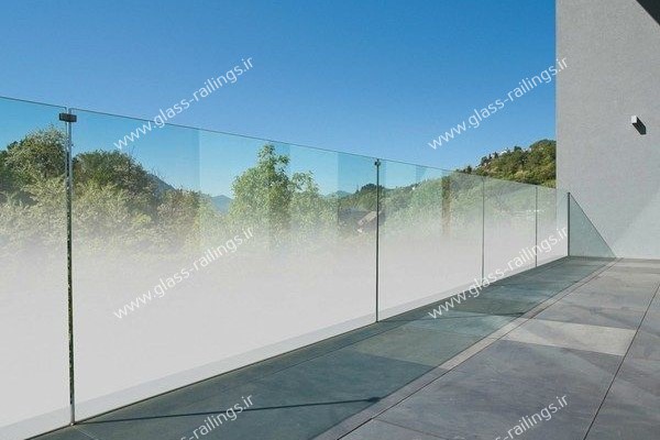 نرده شیشه ای اکسپوز